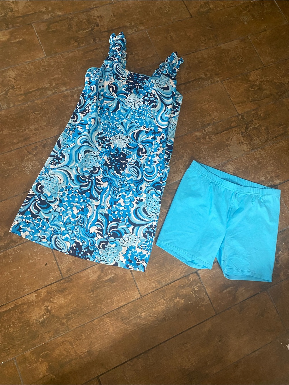 Lilly Pulitzer Luxletic Blue Swirl Active Dress w Matching Shorts. Size small.